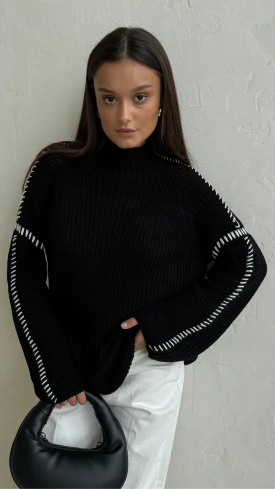 Color Block Trimmed Long Sleeve Sweater