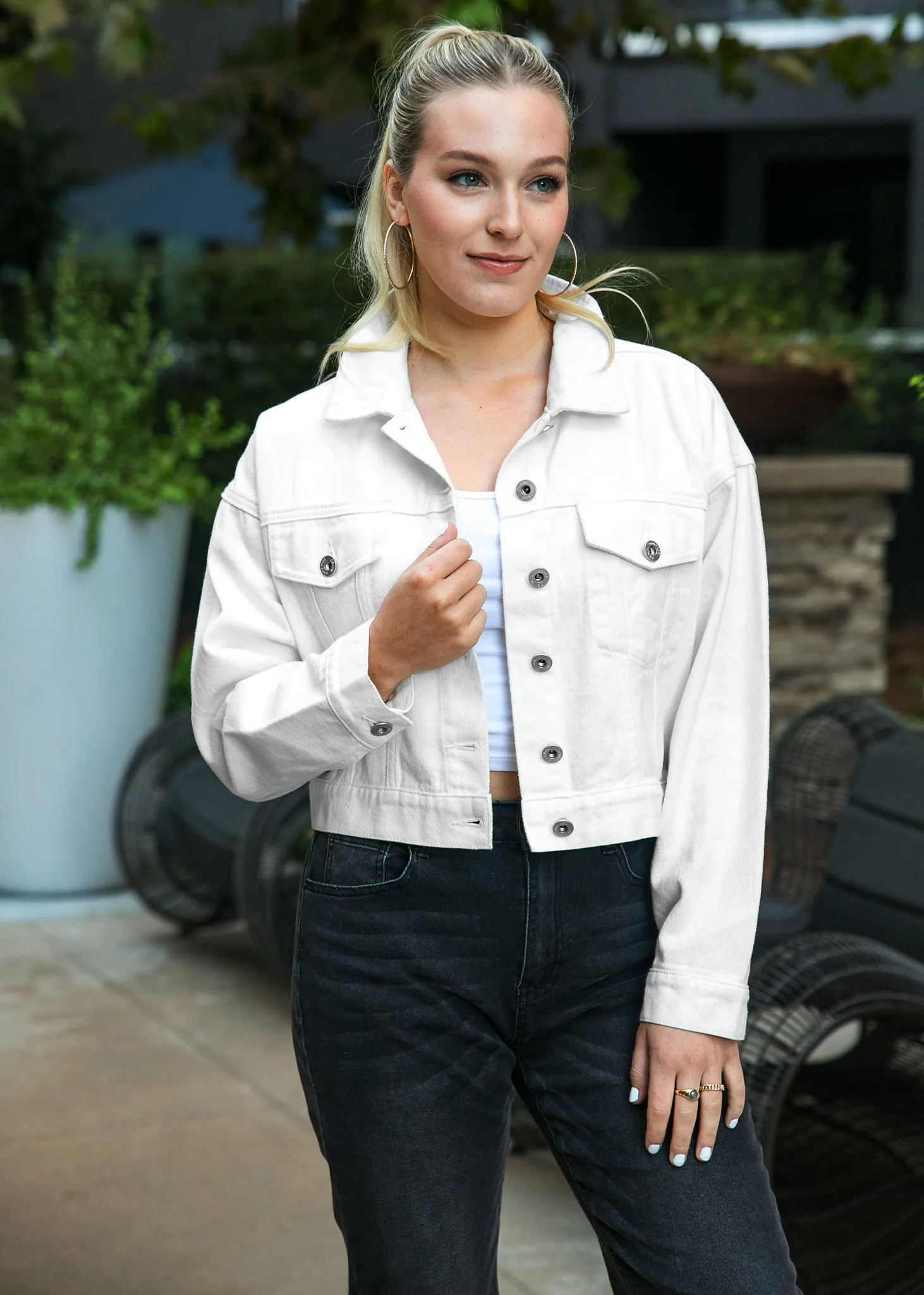 Cropped Button Down Denim Jean Jacket with Pockets