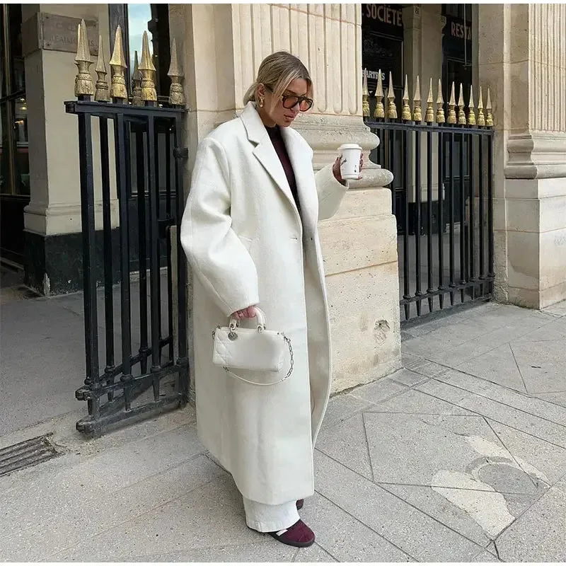 Distinct Chic Oversize White Trench Coat