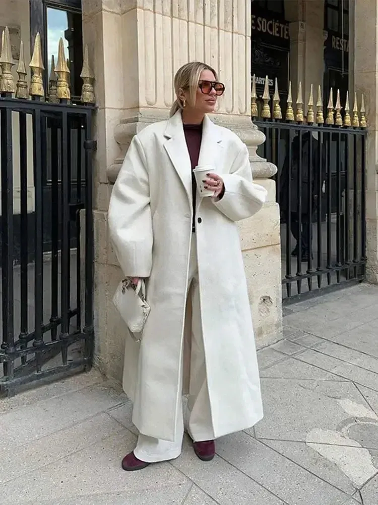 Distinct Chic Oversize White Trench Coat