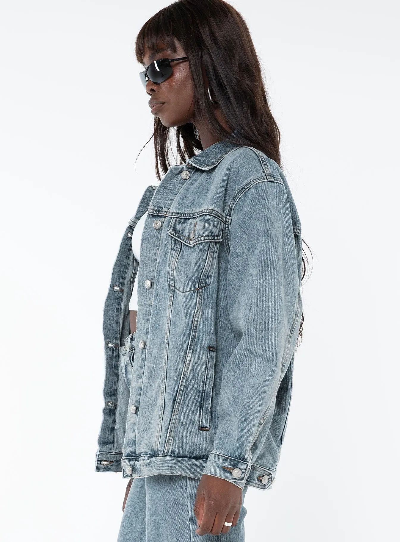 Gazelle Denim Jacket Light Wash