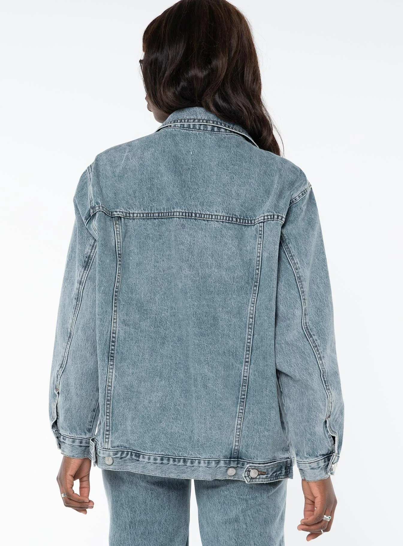 Gazelle Denim Jacket Light Wash