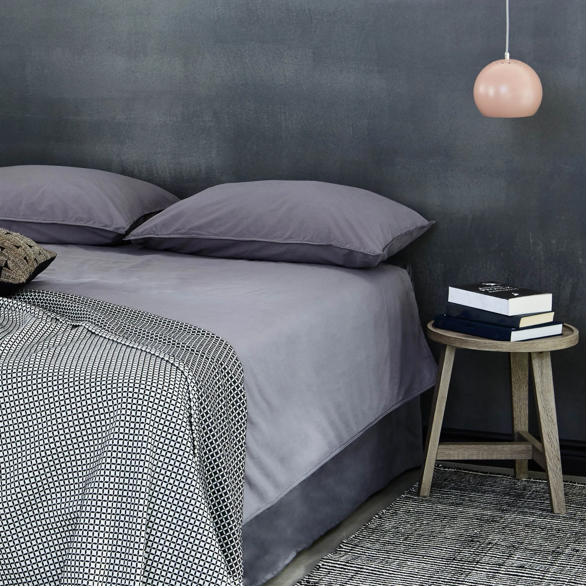 Luz Bedding [Charcoal]