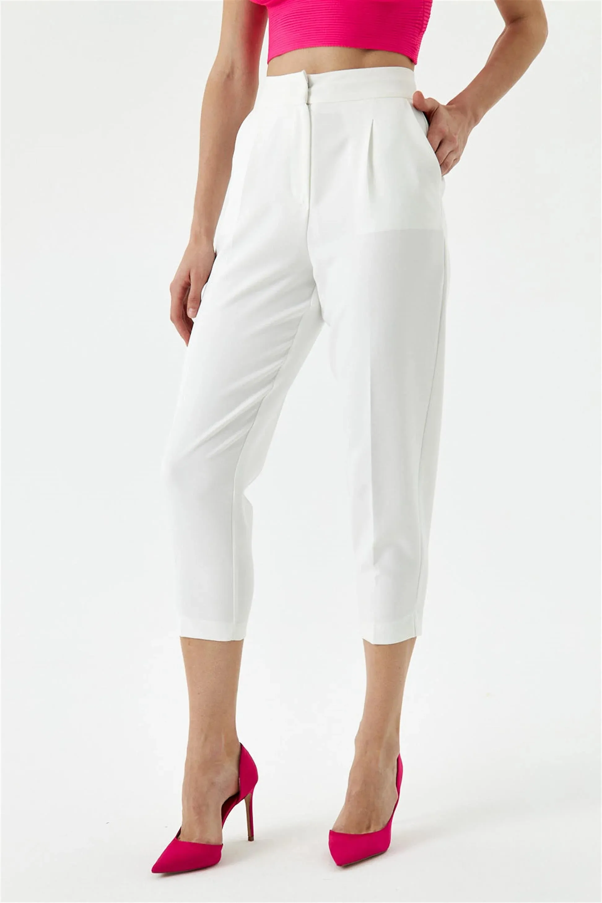 Straight fit trousers