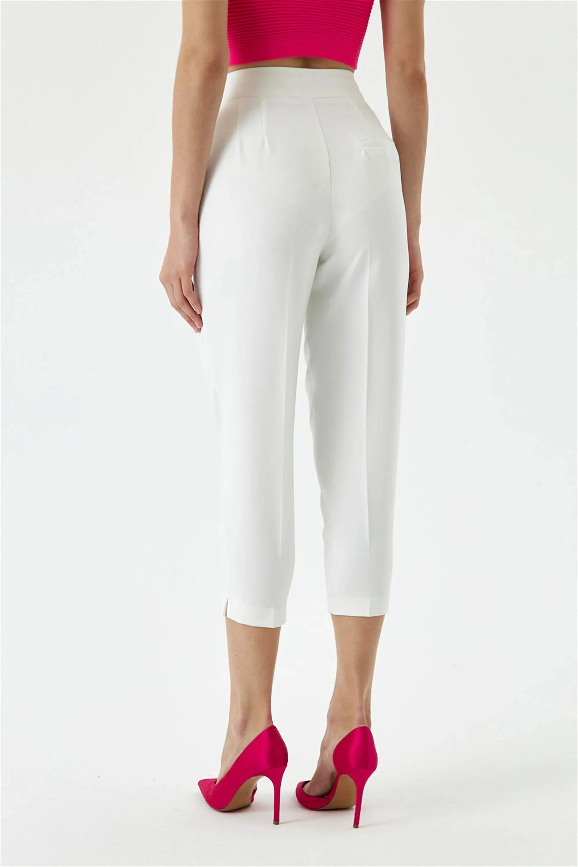 Straight fit trousers