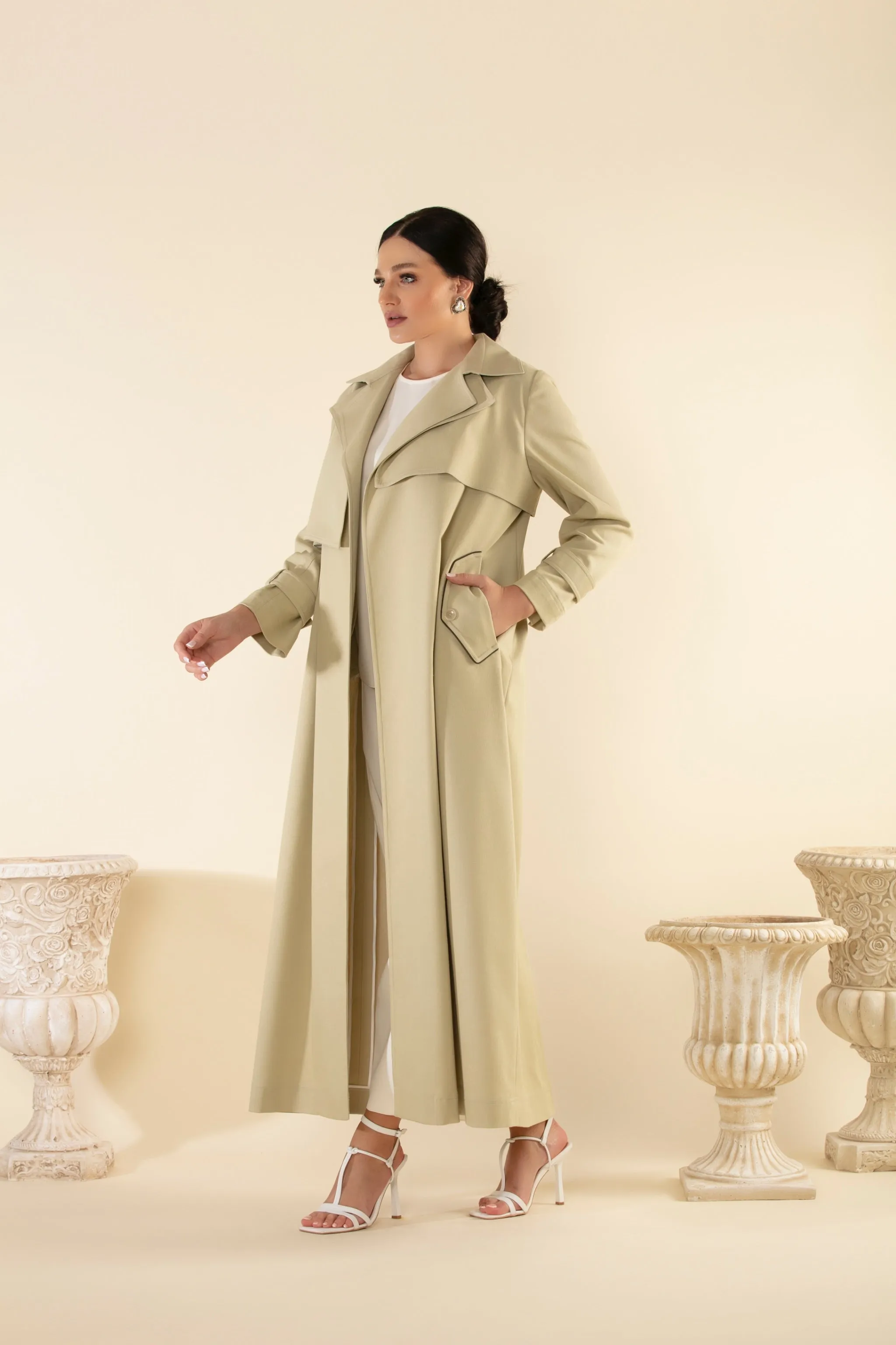 TRENCH COAT IN LIGHT GREEN